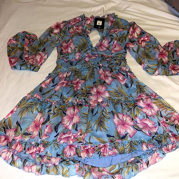 Floral Long sleeve flowy dress - Picture 5 of 6